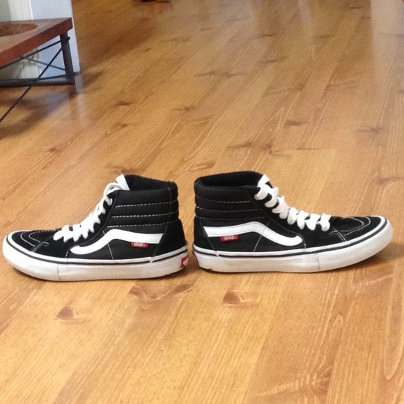 Vans - Picture 6 of 8